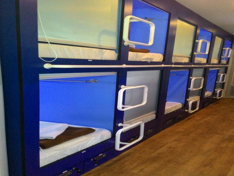 Qb Sleep Capsule Hotel Kuta Lombok Exterior foto
