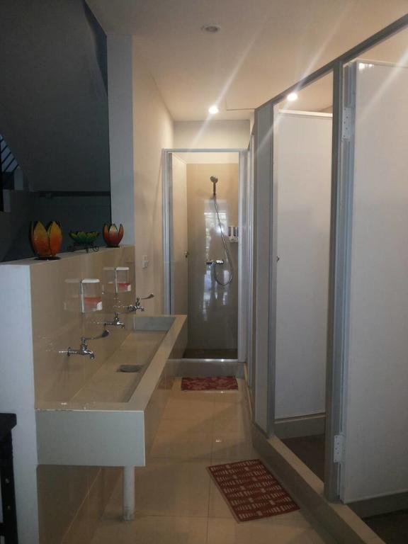 Qb Sleep Capsule Hotel Kuta Lombok Exterior foto