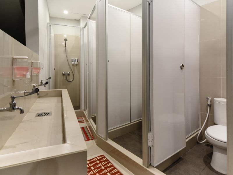Qb Sleep Capsule Hotel Kuta Lombok Exterior foto